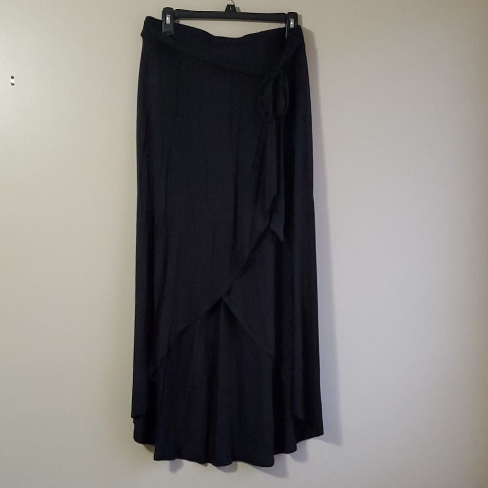 NWOT A New Day Hi Low Black Skirt